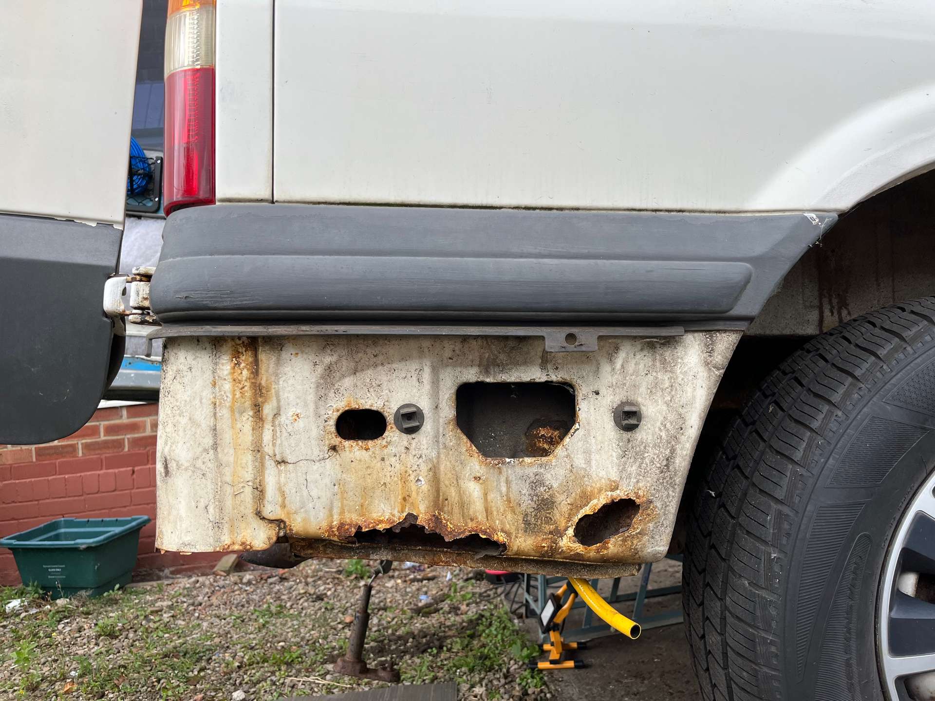 Moosey's offside rear quarter